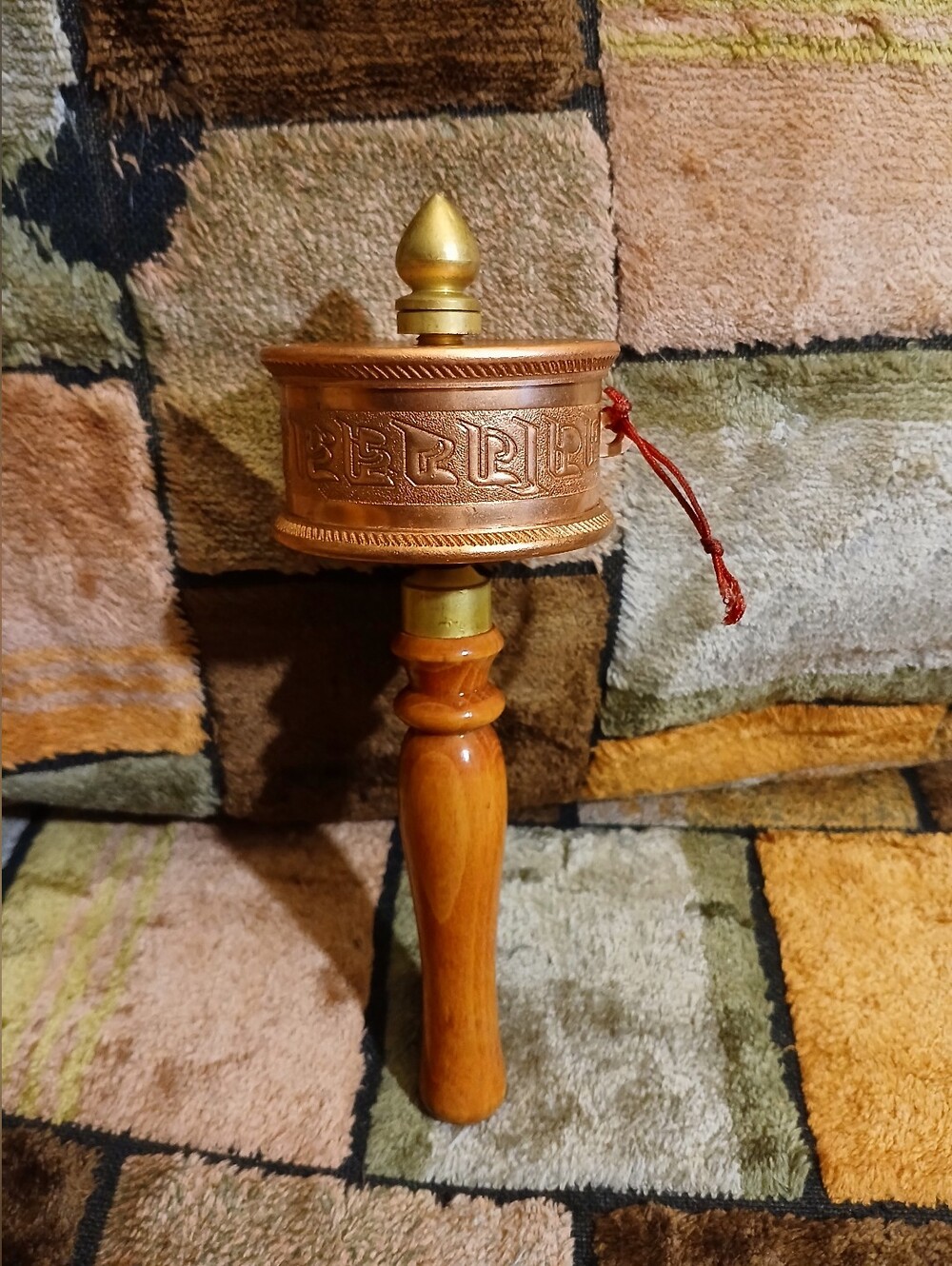 Handheld Copper and Wood Tibet Prayer Wheel - Brown/Gold